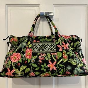 Vera Bradley Weekend Bag, with shoulder strap, Botanica print.
